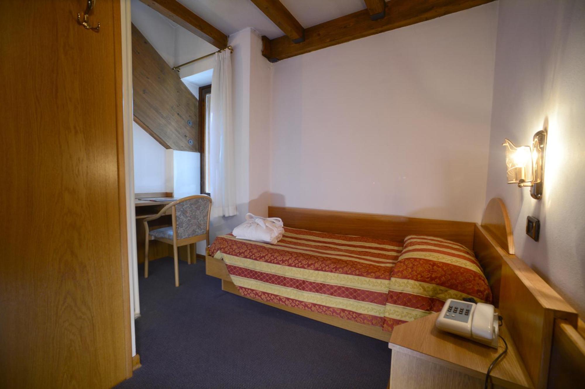 Hotel Margherita San Martino Di Castrozza Bilik gambar